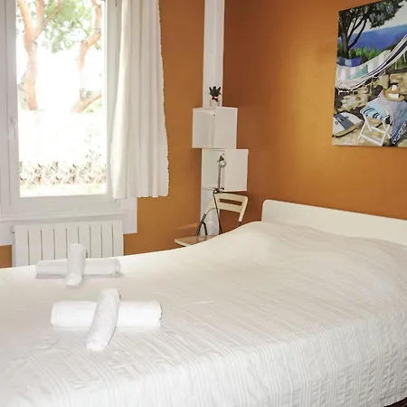 L'ile Heureuse-6 By Interhome Appartement